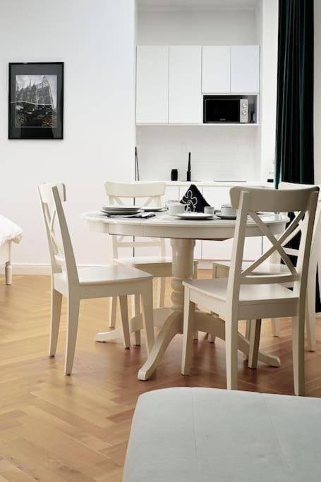 Gemuetliches Und Modernes 34m² * Wien